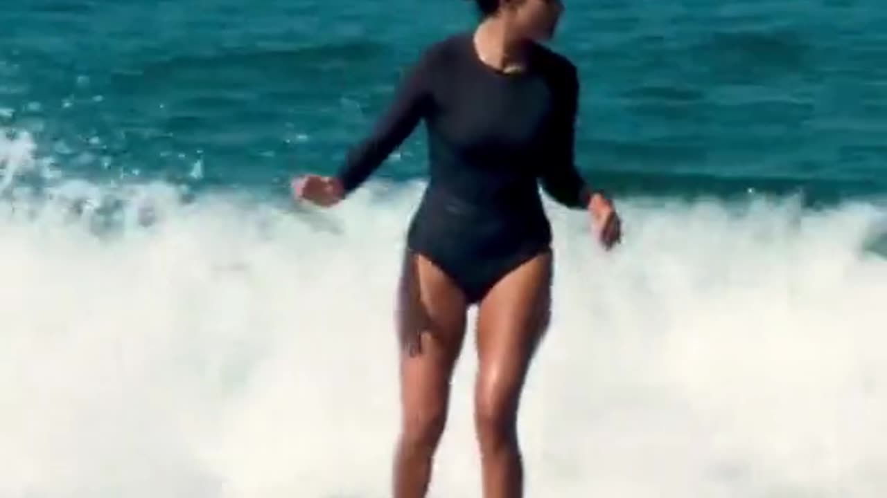 Viral Surfer Girl