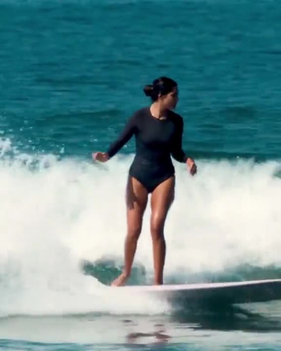 Viral Surfer Girl