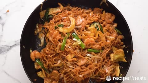 Mie Goreng (Mee Goreng) - Indonesian noodles
