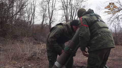 DPR mortar crew