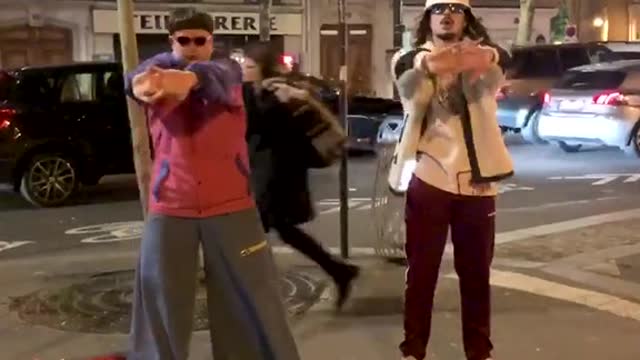 Joy dancer