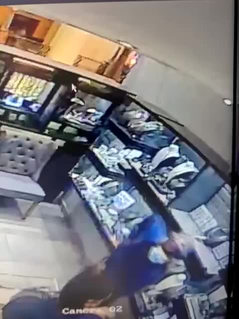 Gateway jewellery store robbery