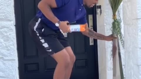 Type of delivery boy of company
