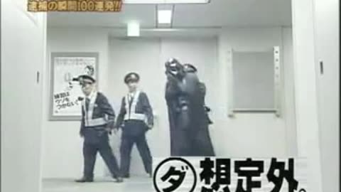 Darth Vader VS Japanese Police