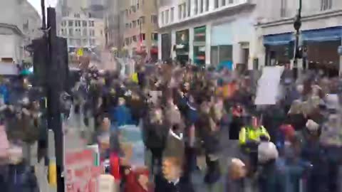 Huge numbers protest for medical freedom in London