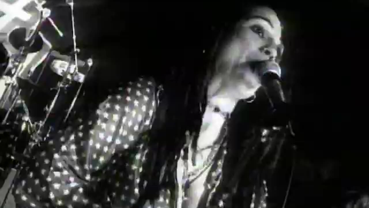 4 Non Blondes - What's Up (Official Video)