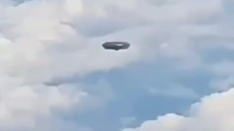 UFO COMPILATION - WE ARE NOT ALONE! - THOUGHTS?