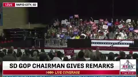 Spontaneous ‘We Love Trump’ Chant In South Dakota