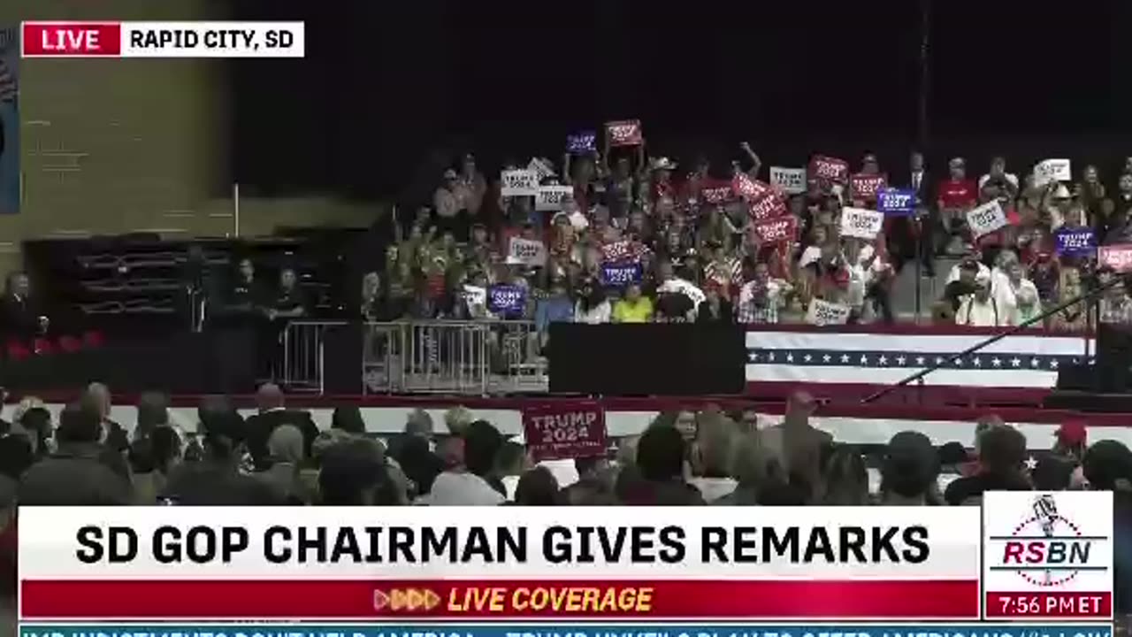 Spontaneous ‘We Love Trump’ Chant In South Dakota