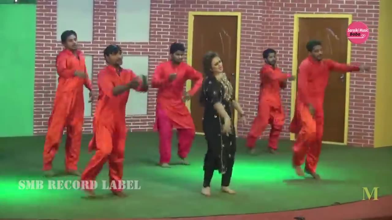 SOBIA KHAN PERFORMANCE DIL VICH WASNA AY | NASEEBO LAL PUNJABI SONG