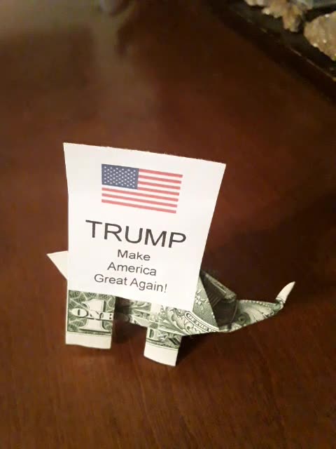 TRUMP money origami