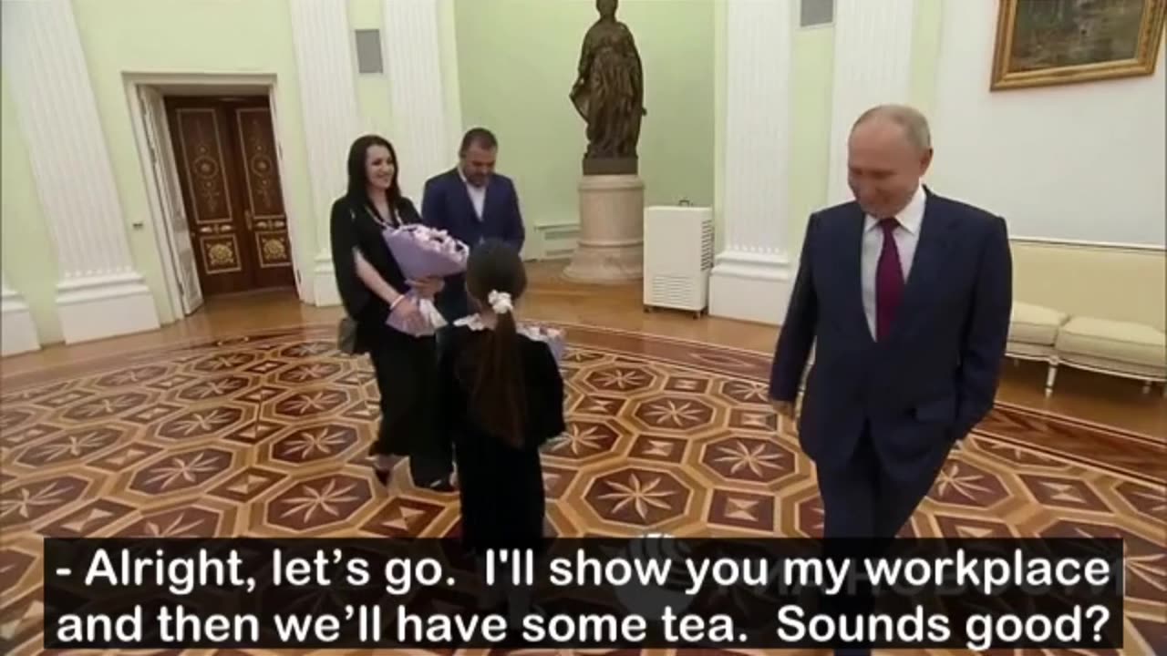 Putin met with a girl from Derbent who was unable to see him during his trip to Dagestan