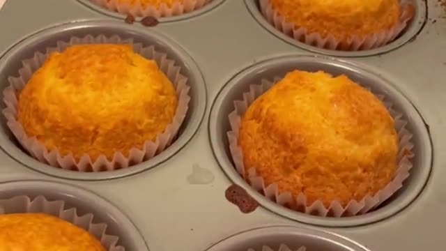 Cornbread cupcakes 😳