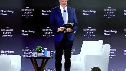 Bloomberg editor-in-chief calls out Kamala Harris