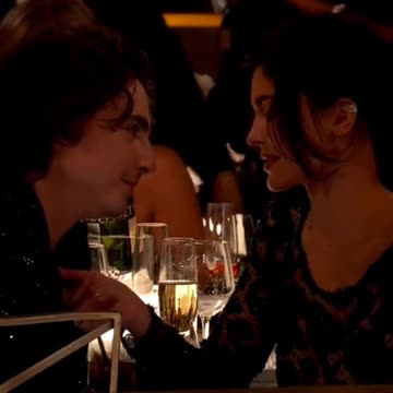 Fans are claiming Kylie Jenner & Timothée Chalamet look awkward together