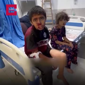 Niños palestinos se enteran de que sus padres murieron en un ataque aéreo israelí