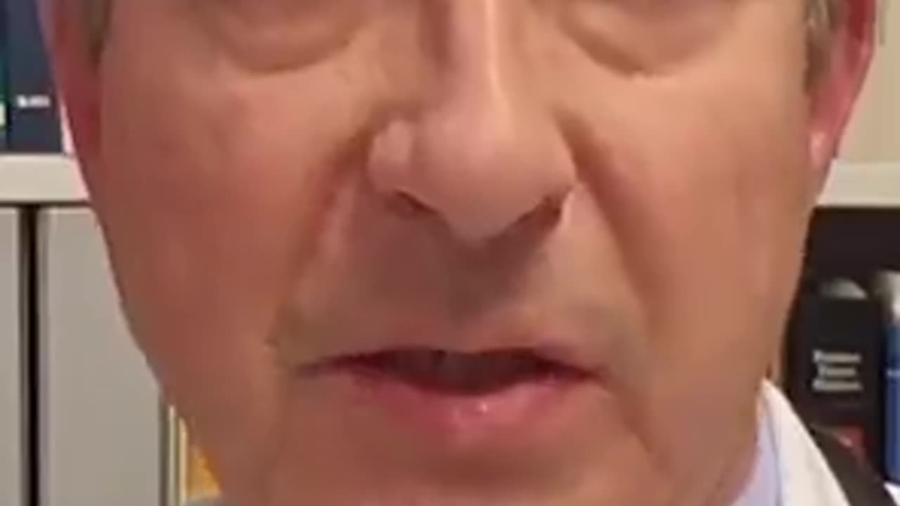 "THERE'S A PANDEMIC OF COWARDS" 💥💥 mRNA transforms you into 👽