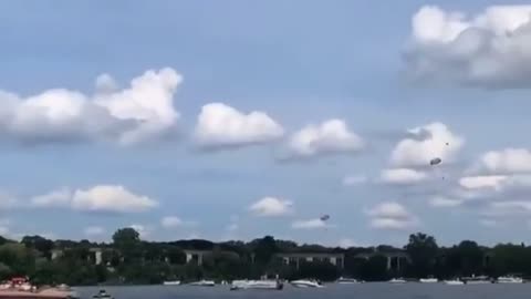 Jet plane crashed into apartment building lot/golf course during air show in #Michigan.