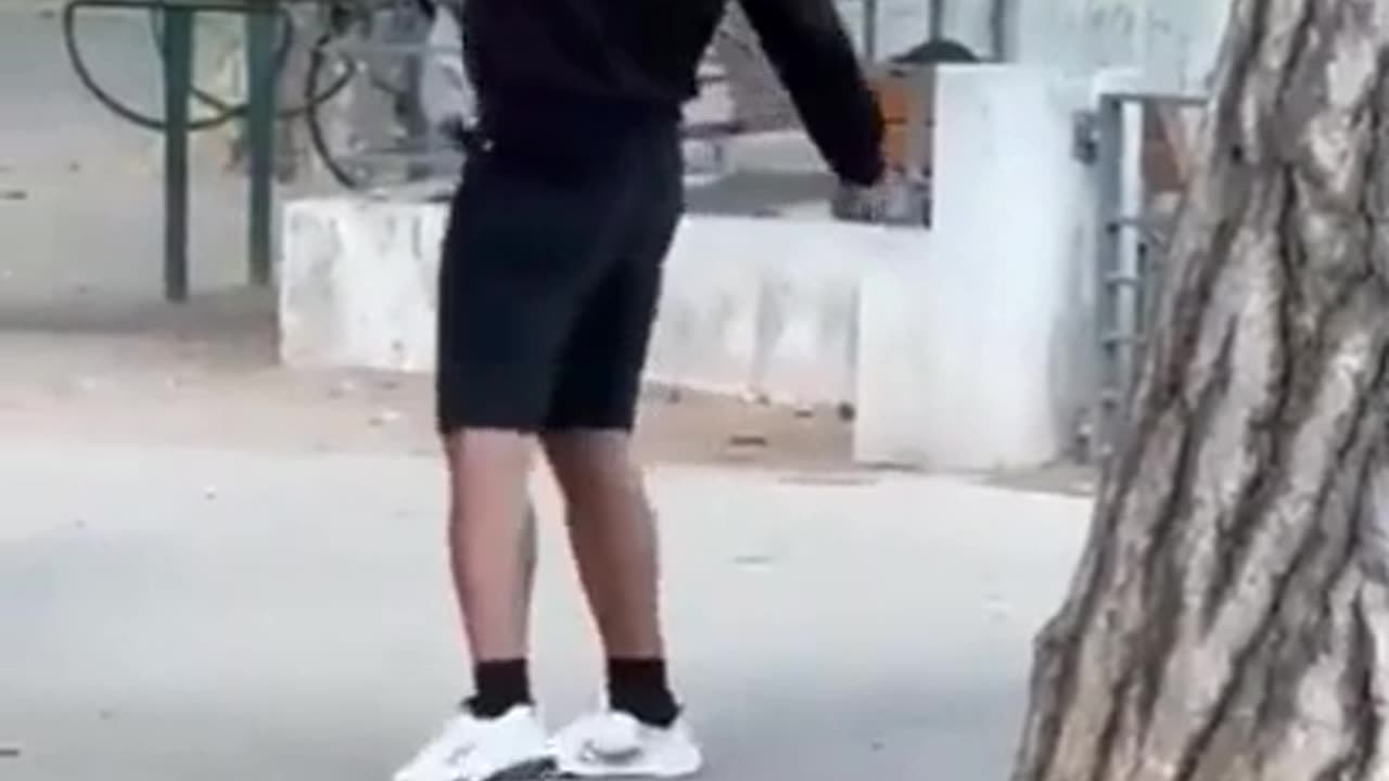 Syrian Rapefegee goes on a Stabbing Spree