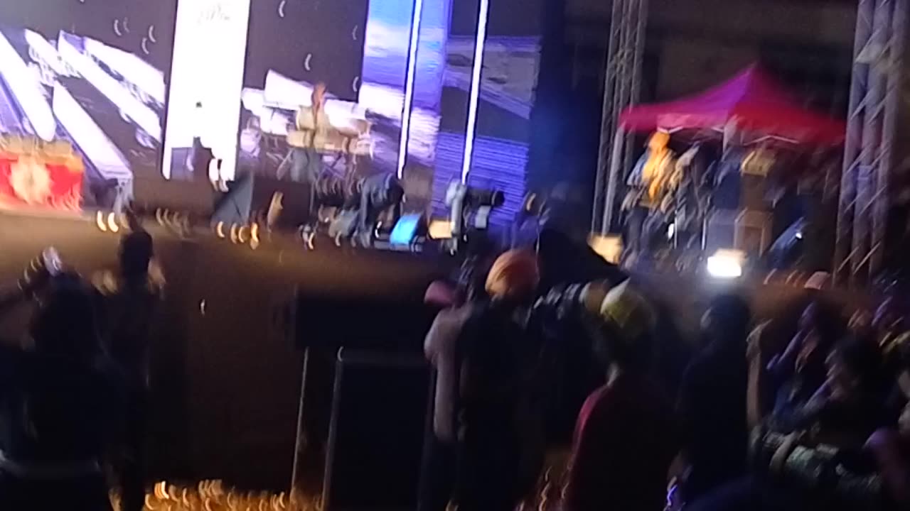 stage show in dun