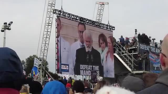 Dr. Robert Malone speaks to thousands in DC