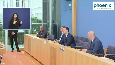 Unglaublich Intensivpfleger zerlegt Spahns Corona-Politik, vor laufender Kamera neben dem Minister