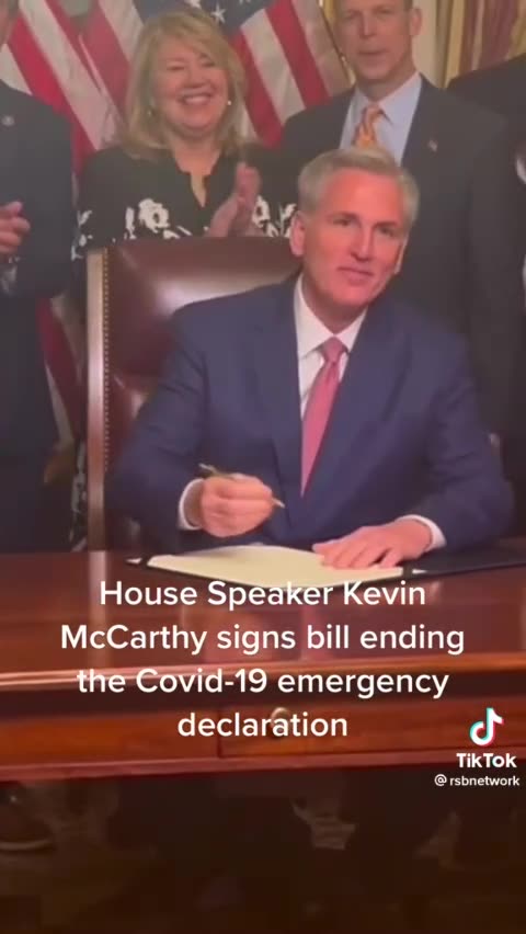 HOUSE SPEAKER KEVIN MC CARTHY SIGNS BILL ON COVID-19 DECLARATION📜✍️⭐️