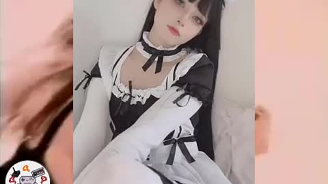 Cosplays Lindas Please Don't Go