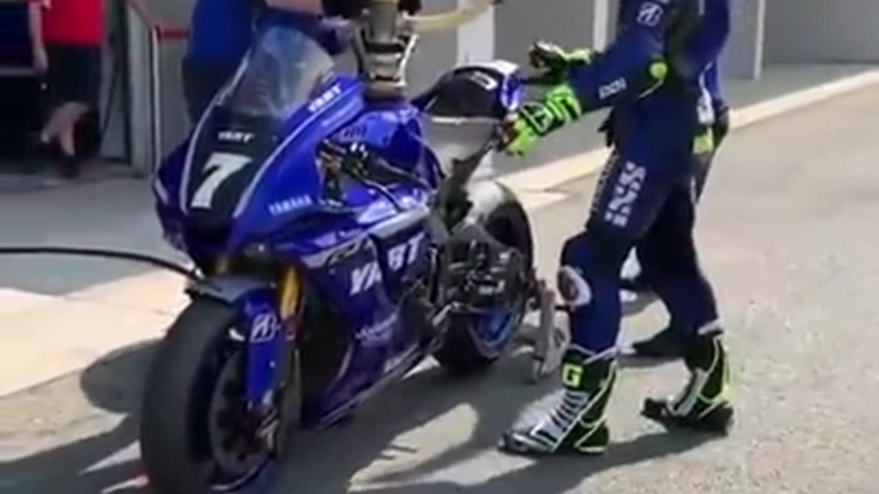 Fast enough?😱😱Best Yamaha R1M motogp bike