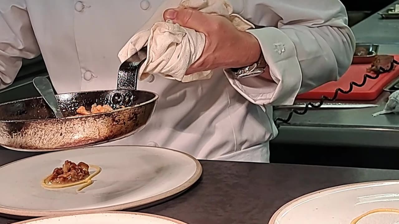 2** MICHELIN Kitchen Chef prep. Main Course (Pigeon) Pt.1