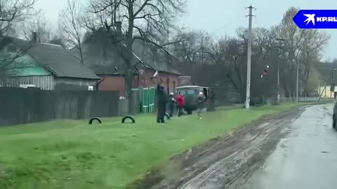 Obyvatelé Charkovské oblasti vítají ruskou armádu