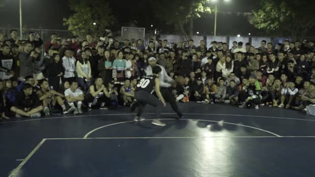 One of Devin's signature moves, Iverson swerves past! A hundred do a hundred shake