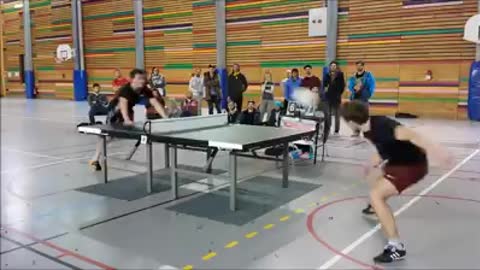 A new waiting to use ping pong table for ball game