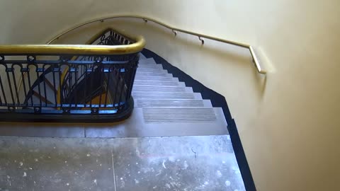 5191CHOB05Stair3_2021-01-06_10h40min03s077ms.mp4