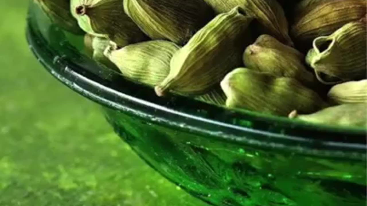 2 Benefits of Elaichi