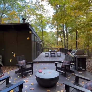 Leaves are Falling, Autumn is Calling