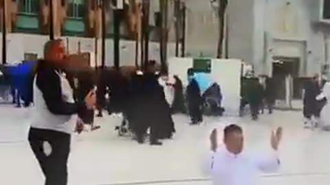 The Black Cube and the New Cube in Saudi Arabia atract all sorts of strange weather