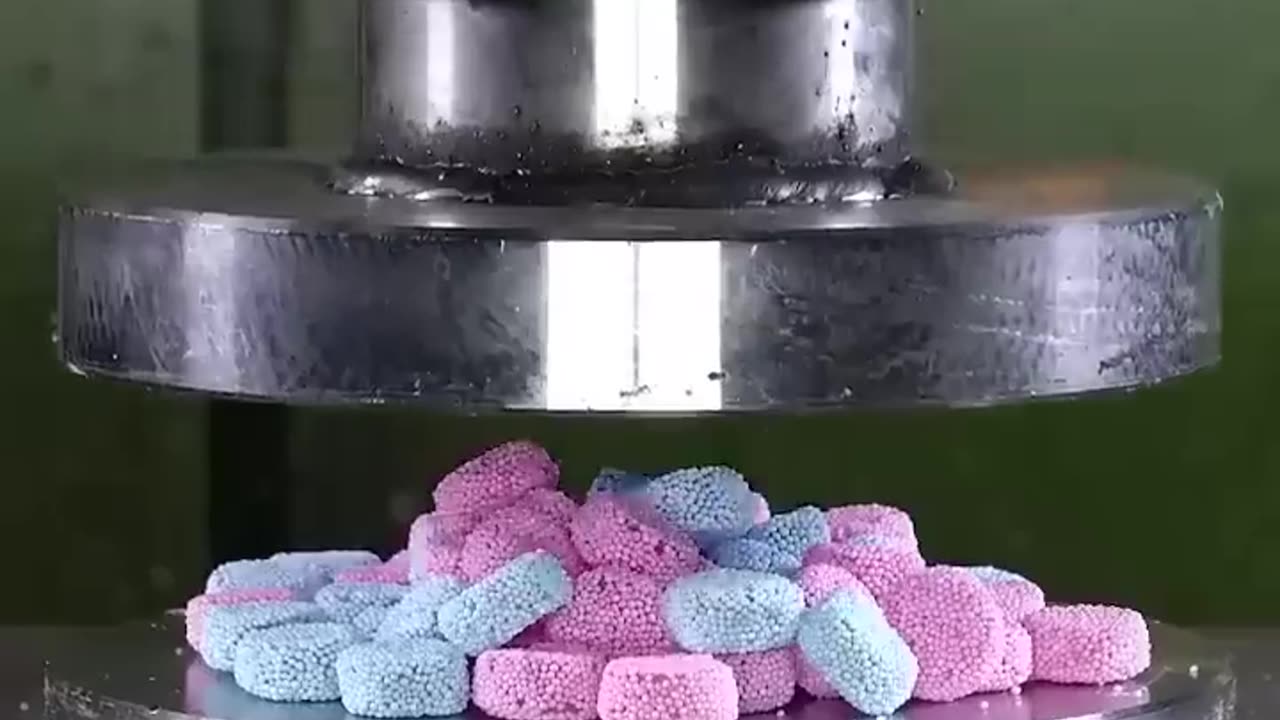 Crushing Candy With A Hydraulic Press * #hydraulicpress #crushing #satisfying #viral