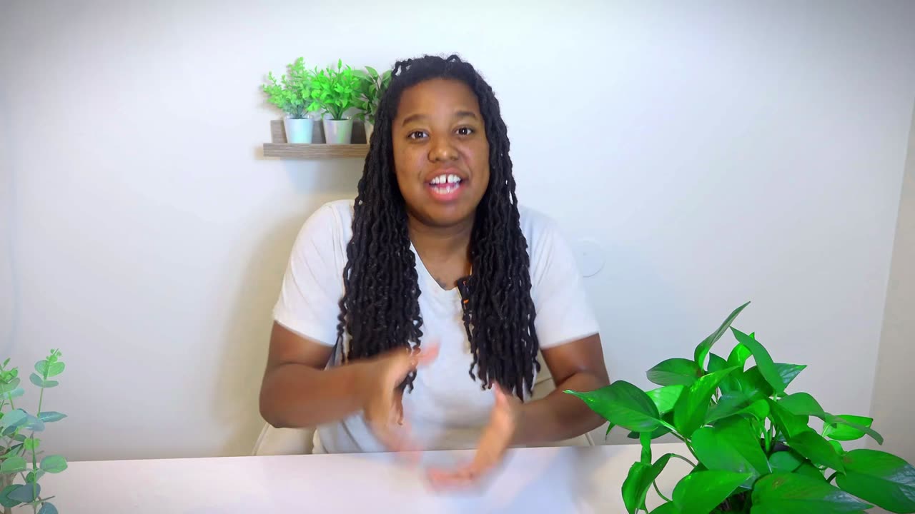 Replaying Past Pain? Here’s What Your Really Doing To Yourself!