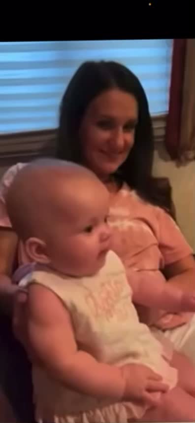 Baby reaction & barking dog