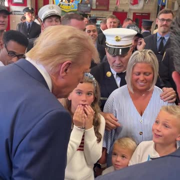 “President Trump, make America great again!” - NEW YORK CITY - NYC