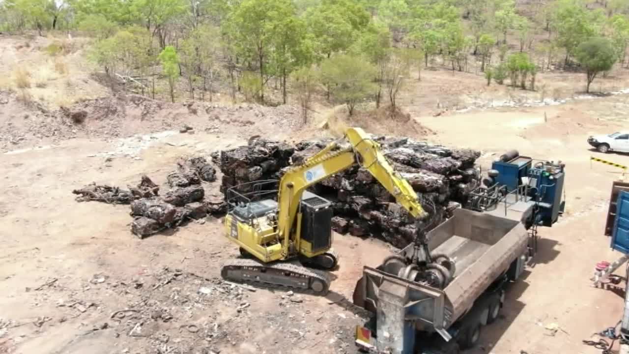 Abandoned cars of the Australian desert get a second life | ABC News