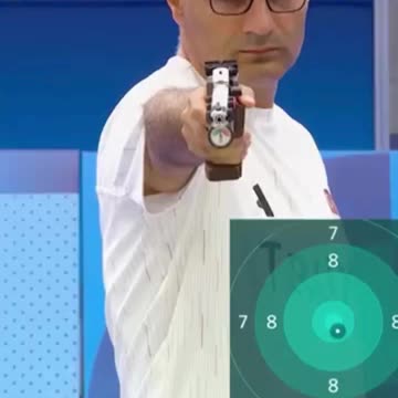 Without any special equipment for the game.. his hand in his pocket and cold nerves