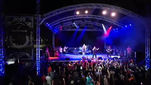 Middle Finger To The Man