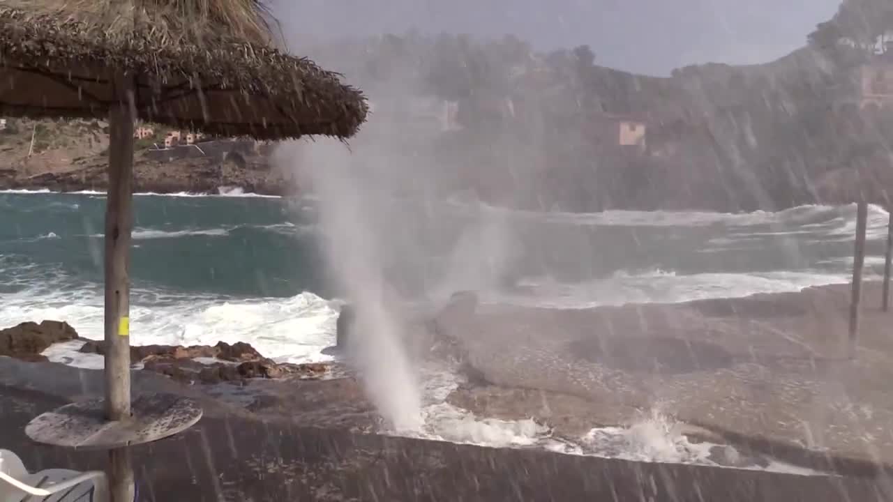 Geyser erupts on Spanish coast