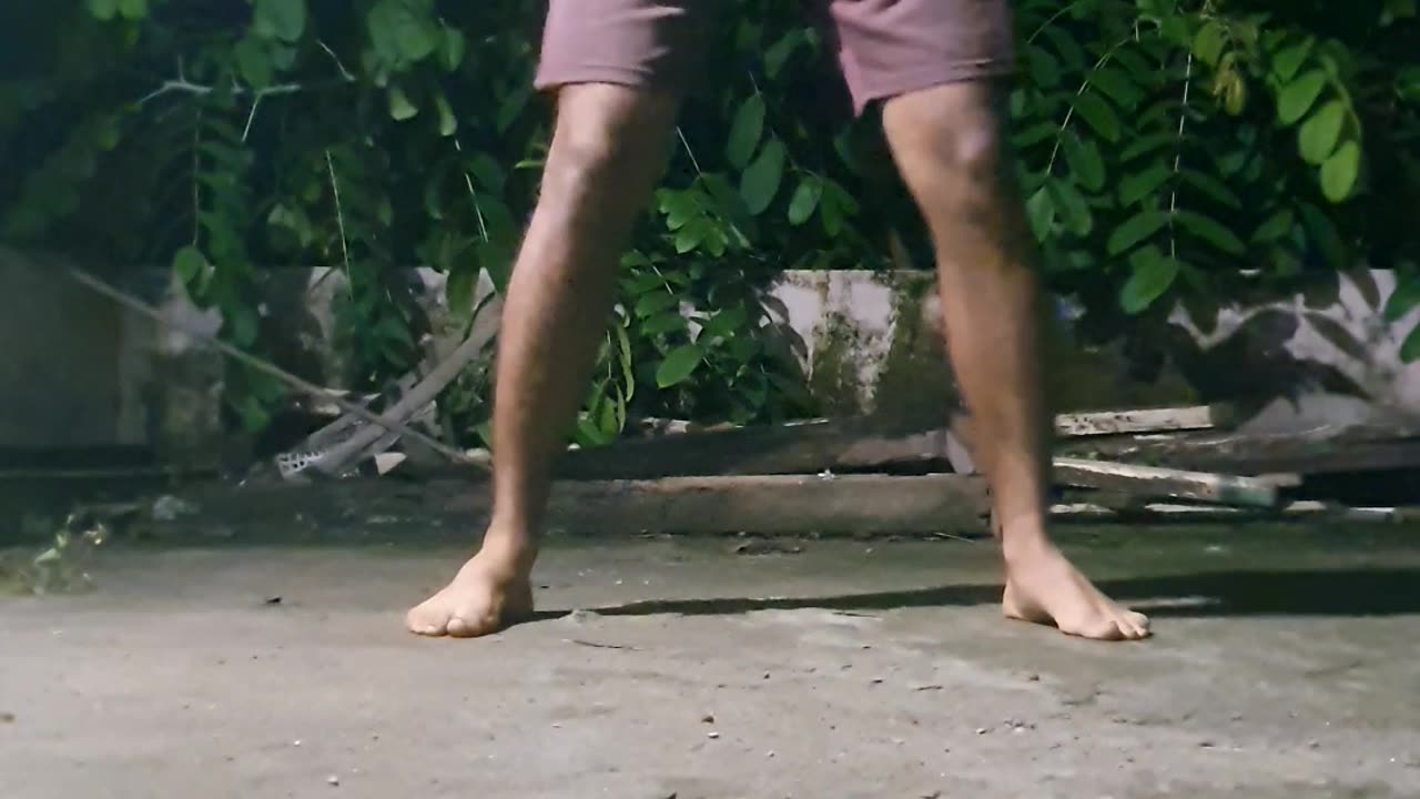 100 squats everyday until world hunger ends day 2