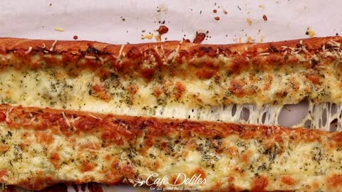 Easy Cheesy Garlic Bread