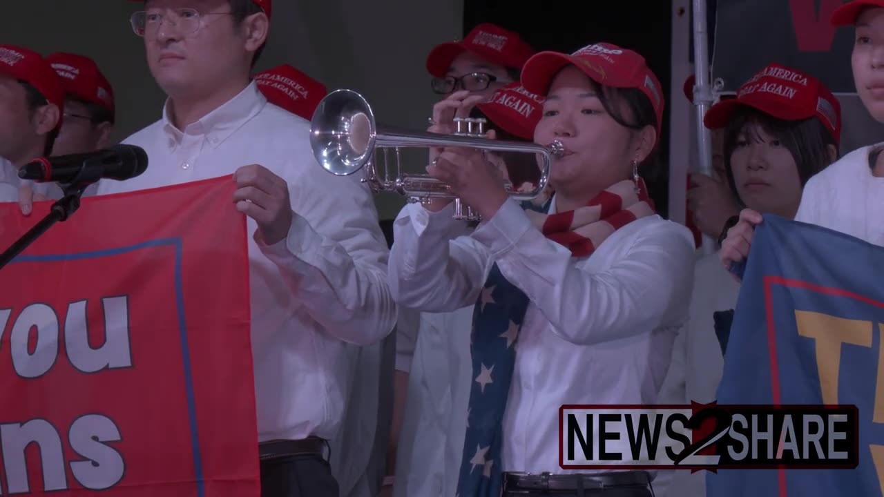 Pro-Trump choir from Japan performs in Pennsylvania. 🇺🇸 🇺🇸 🇺🇸 🇺🇸 🇺🇸 🇺🇸 🇺🇸