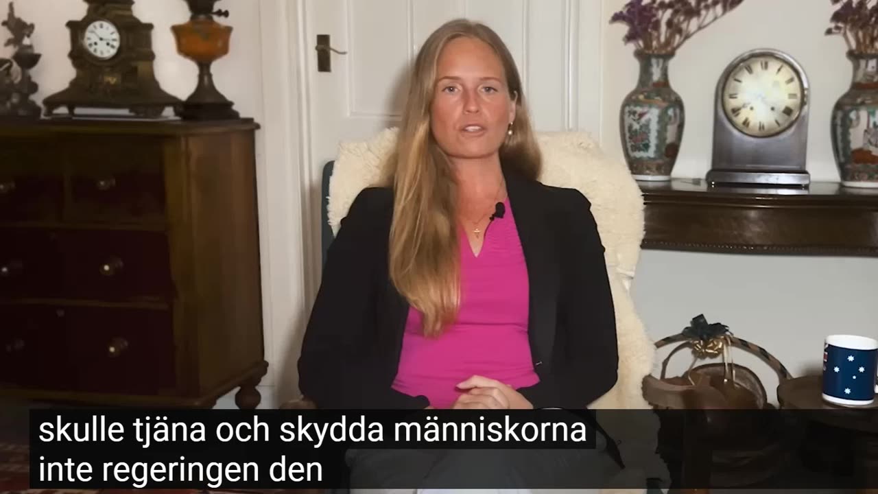 # 963 - Monica Smit stämmer polismyndigheten i Victoria i Australien. SVENSKTEXTAD.