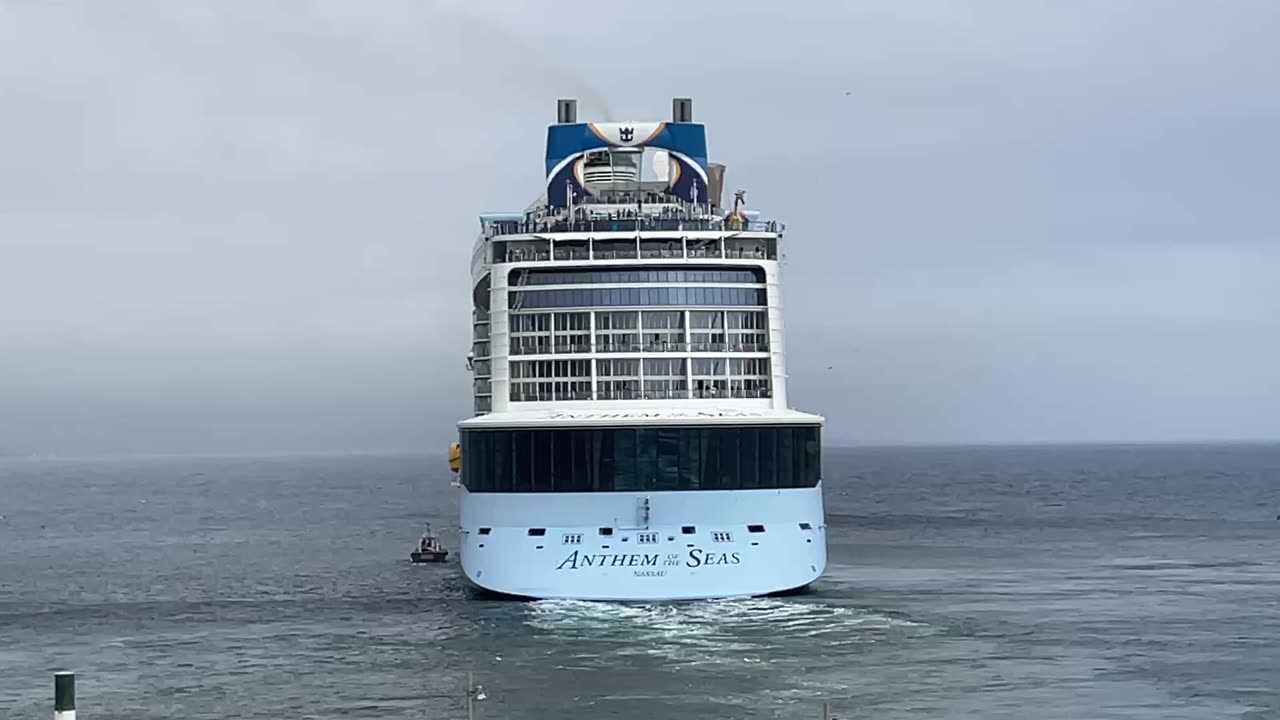 Anthem of the Seas departure with horn in Ponta Delgada Azores Portugal - 07.05.2023